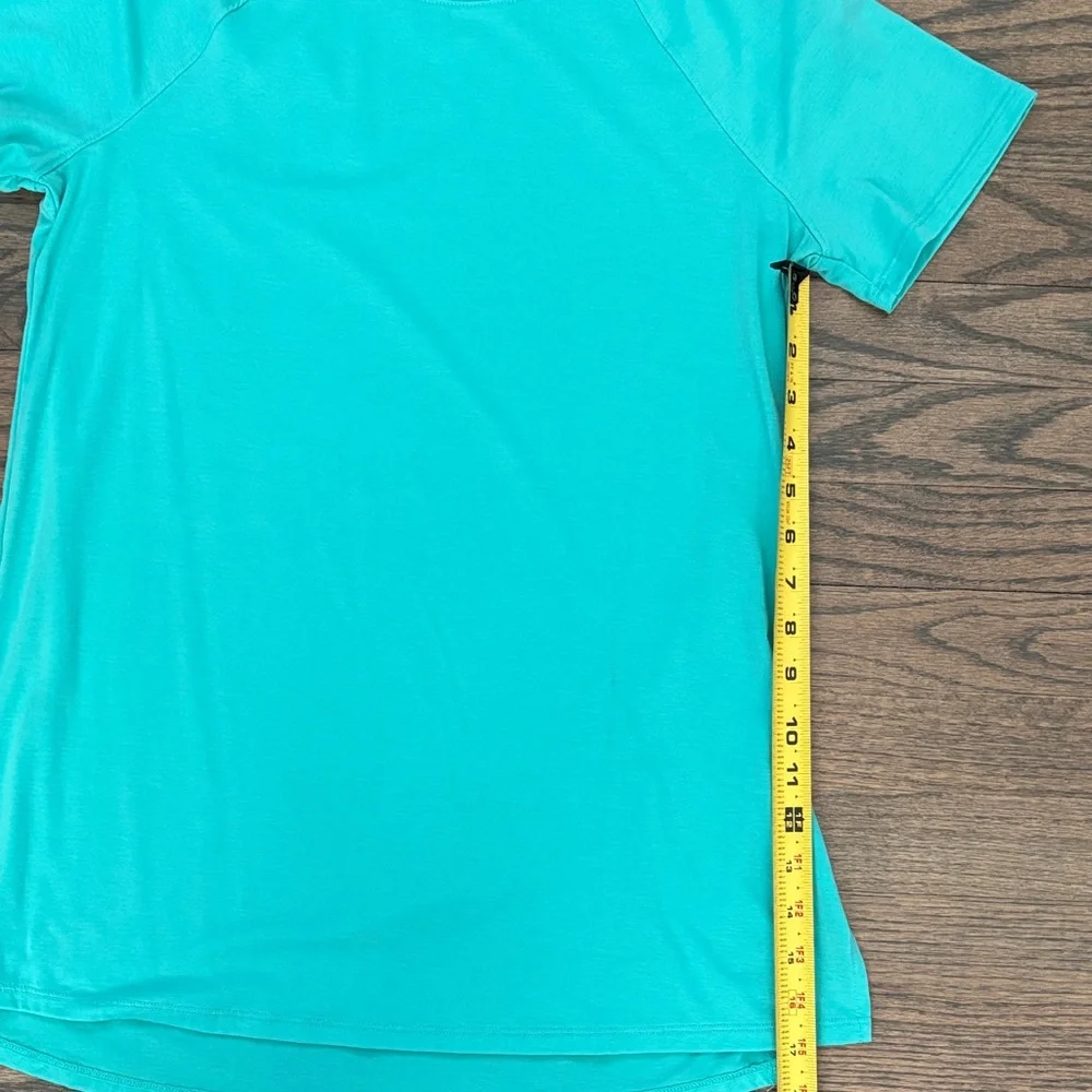 tek gear Women's Short Sleeve Tee in Turquoise
